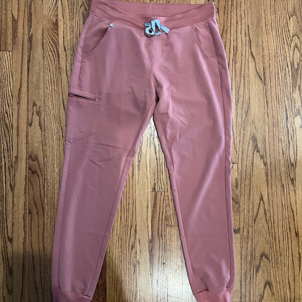 FIGS Women’s Mauve Medium Zamora Jogger Scrub Pants
